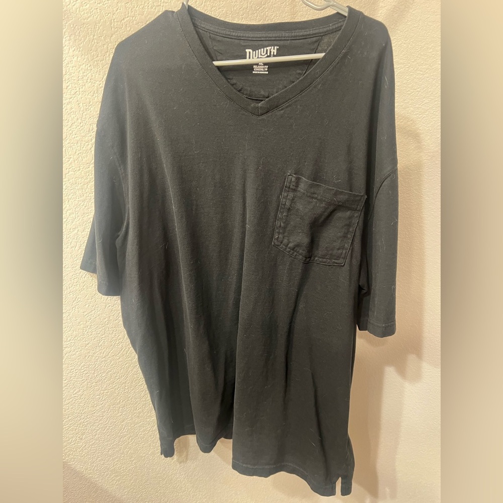 Duluth men’s XL long tail black tshirt